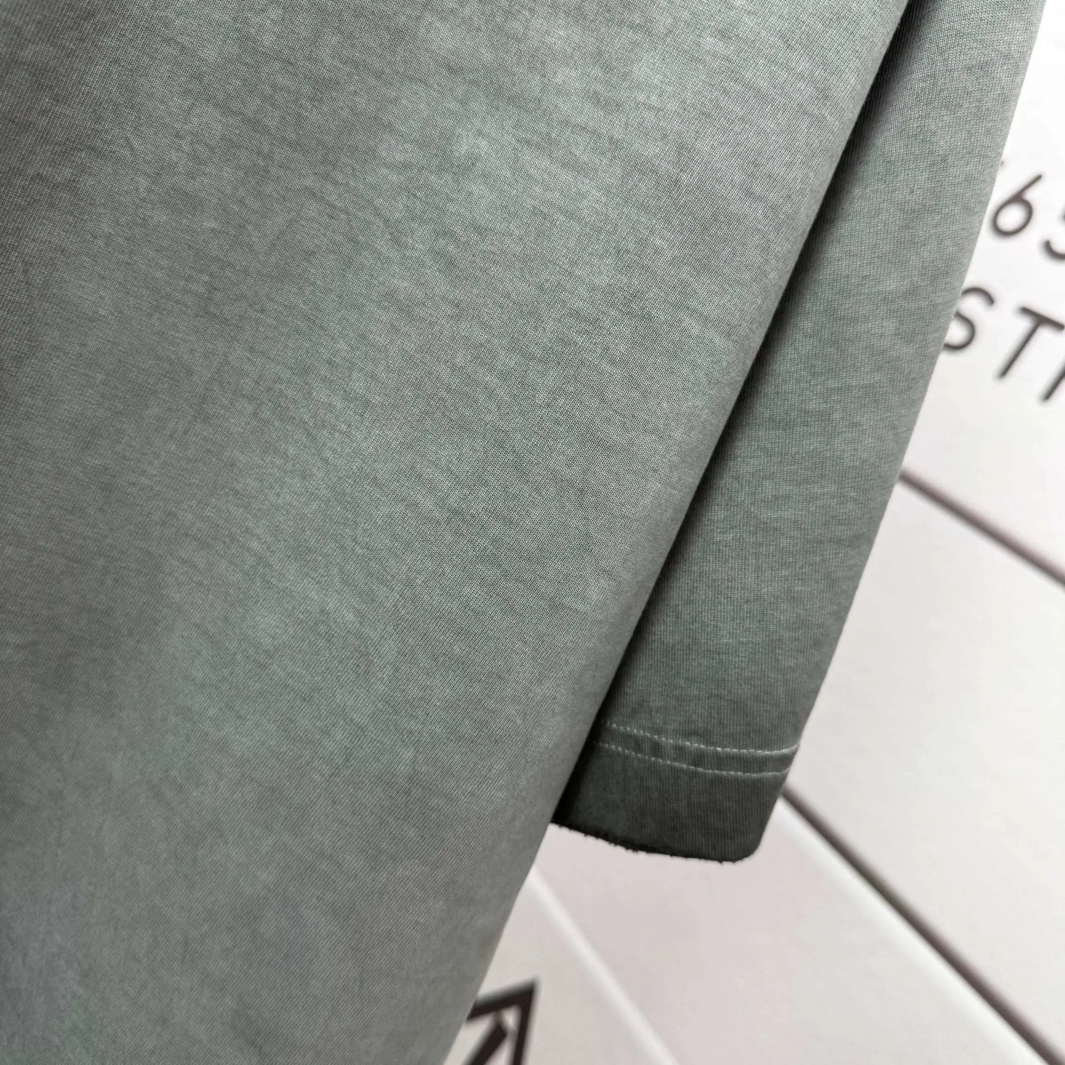 # * Balenciag*2026 New Arrival 320 tee Same Style : Purple Size :S M L XL XXL Size： S （90-130 ） M （120-150 ） L （140-165 ） XL （160-180 ） XXL （180-210 ）